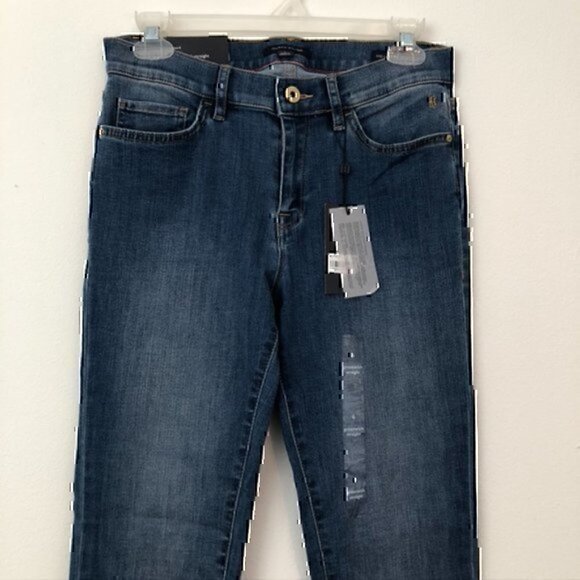 NEW NWT TOMMY HILFIGER Greenwich Denim Mid Rise Straight Leg Rhinestone Jeans 6 - Picture 4 of 10